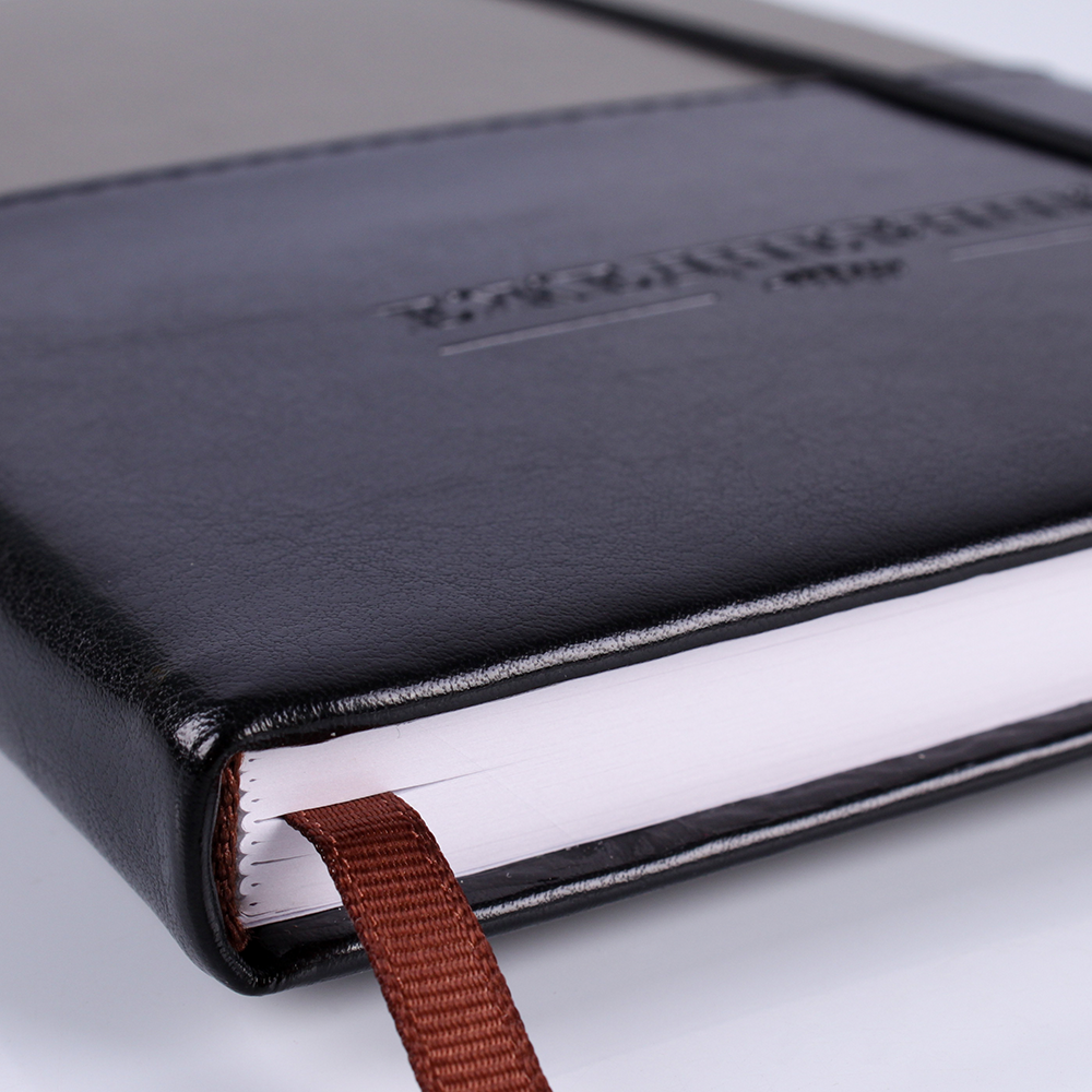 Ежедневник недатир., А5 140 л., обложка кож. зам. ассорти DV-12584